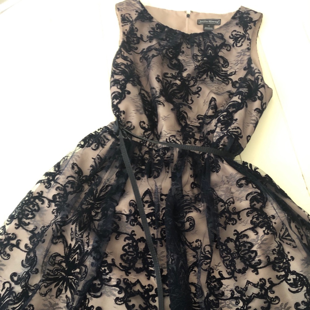 Women’s social dress